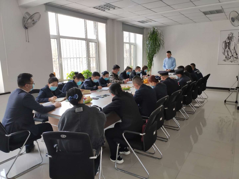 1。。。。。.jpg